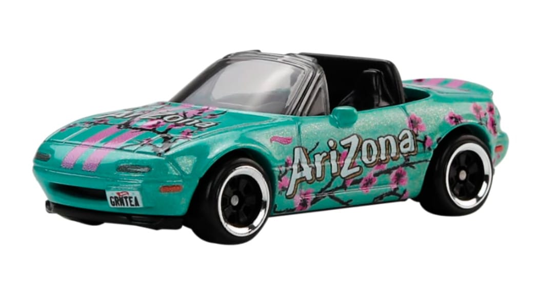 Hot Wheels 2026 7-11 EXCLUSIVE Silver Series 1991 Mazda MX-5 Miata Arizona Tea
