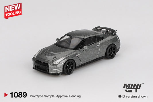 MINI GT #1089 NISSAN GT-R 2013 Dark Metal Gray (NISMO R35 CRS Version) BLISTER