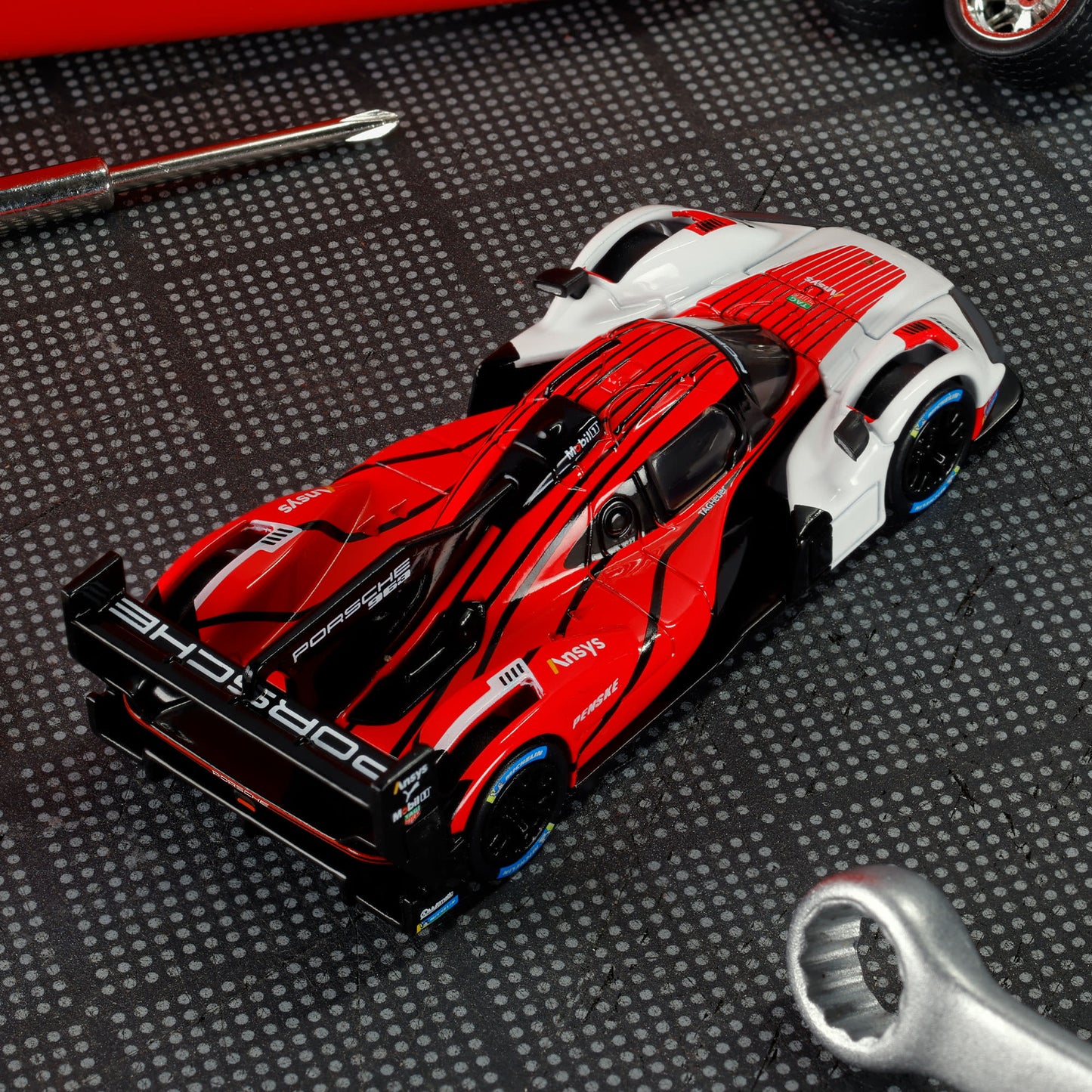 Hot Wheels 2025 Elite 64 Porsche 963